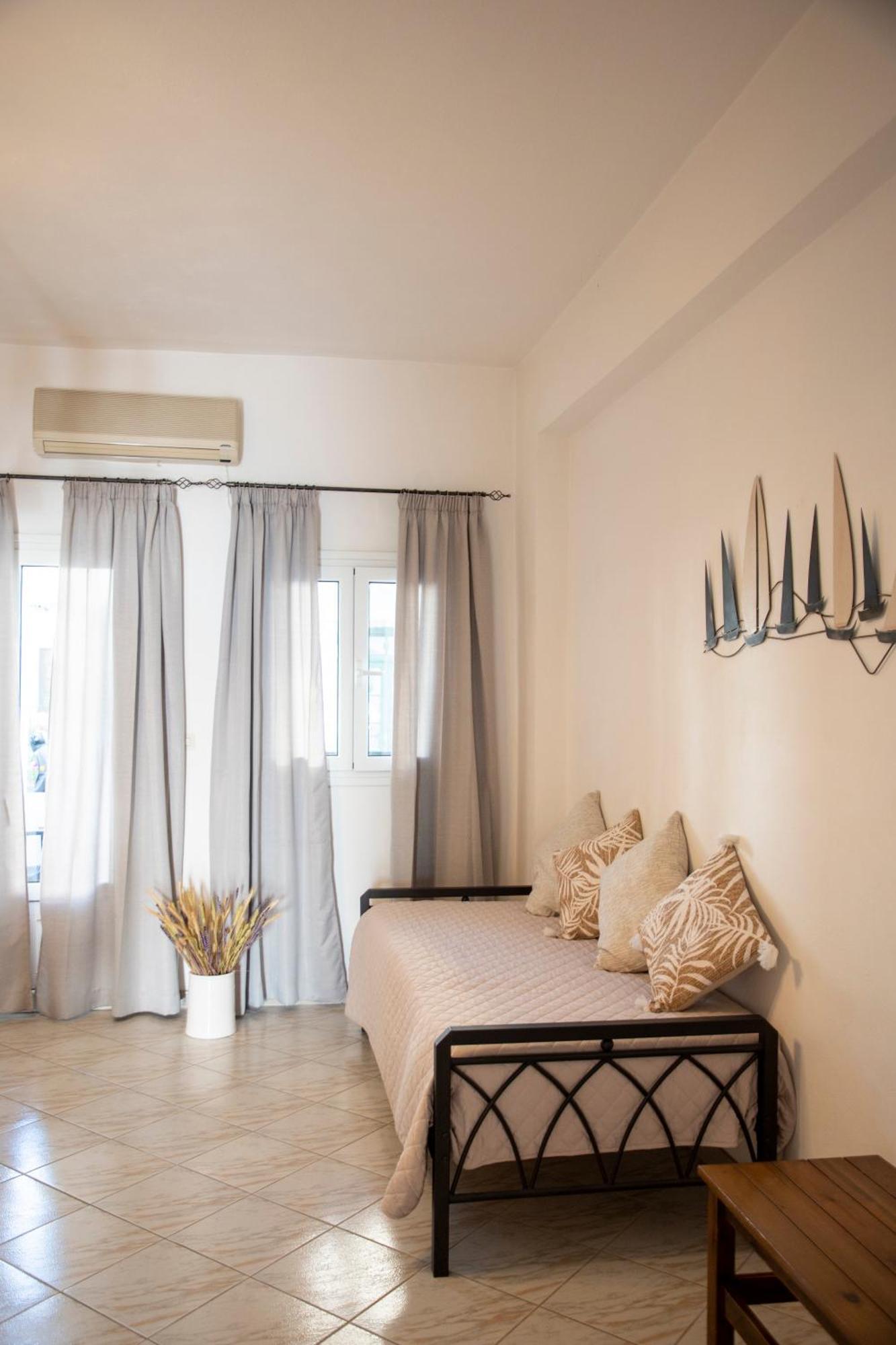 Sunrise Studios Megalochori  Room photo